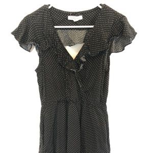 Cute black dress with little white triangles!